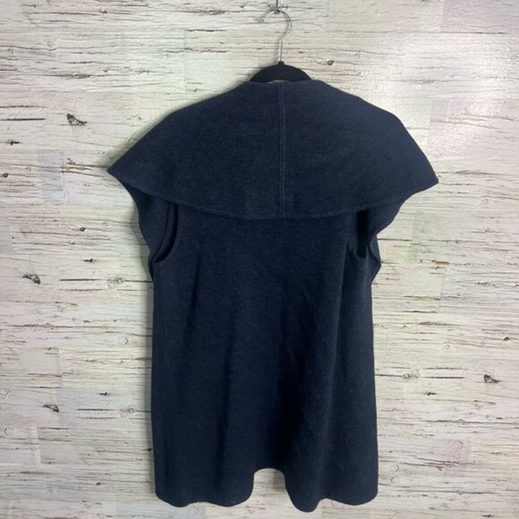 Club Monaco Navy Blue Vest Lambswool Size small - Picture 7 of 7